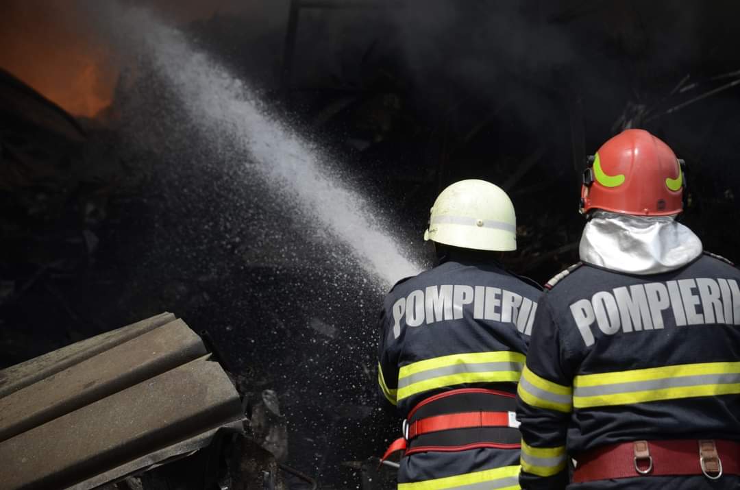 Pompierii călărășeni au fost solicitaţi să intervină la 70 de misiuni în ultimele 3 zile