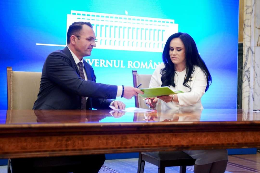Ministrul Simona Bucura-Oprescu a semnat 20 de noi contracte de finanțare pentru investiții locale în scopul creșterii calității vieții persoanelor cu dizabilități