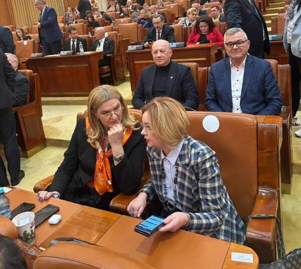 Parlamentul adoptă Legea Bugetului de Stat pentru 2025: Investiții în educație, sănătate și infrastructură, cu un focus pe dezvoltarea economică și protejarea celor vulnerabili