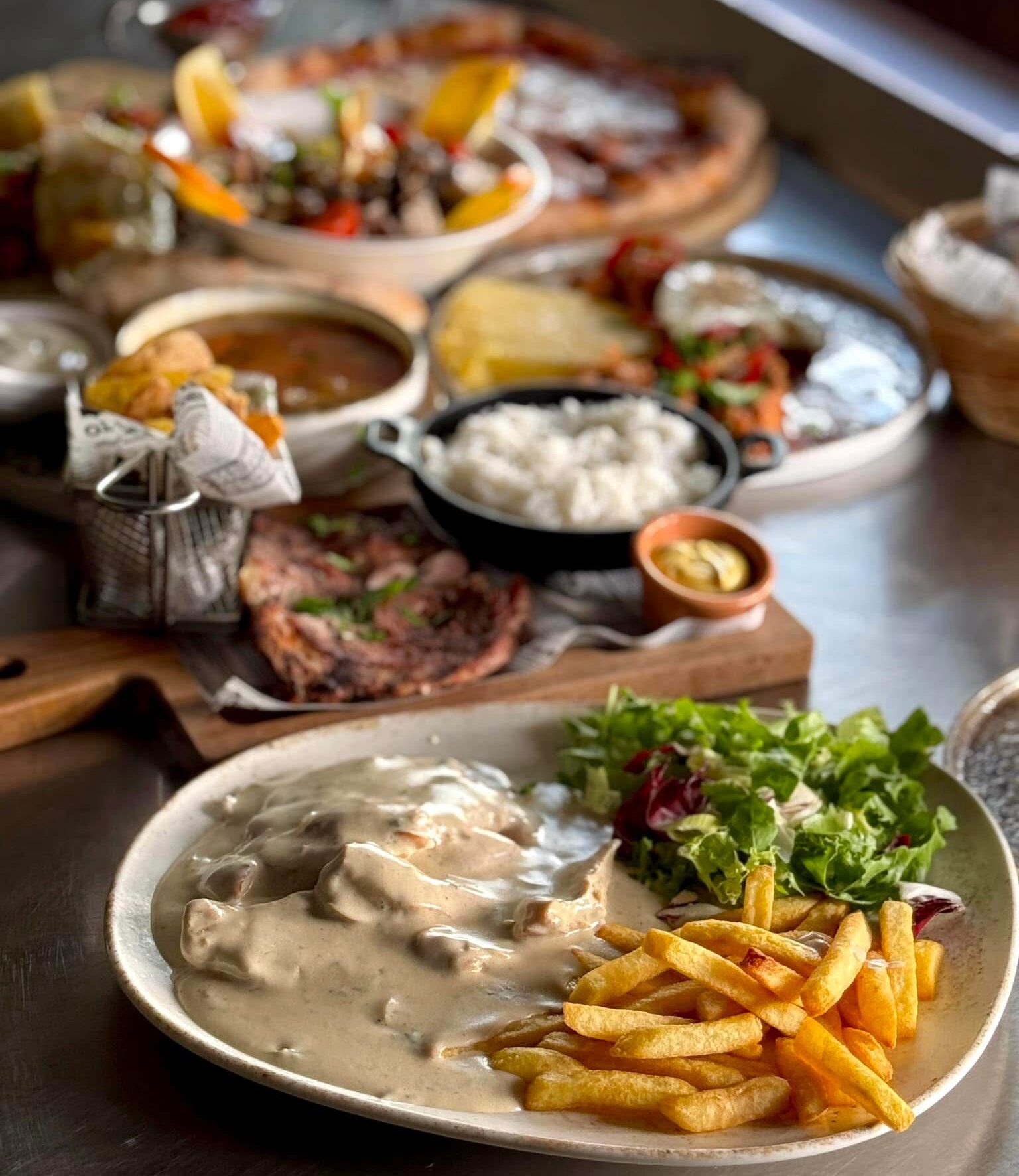 Restaurantul River’s – O experiență culinară deosebită în inima Călărașiului