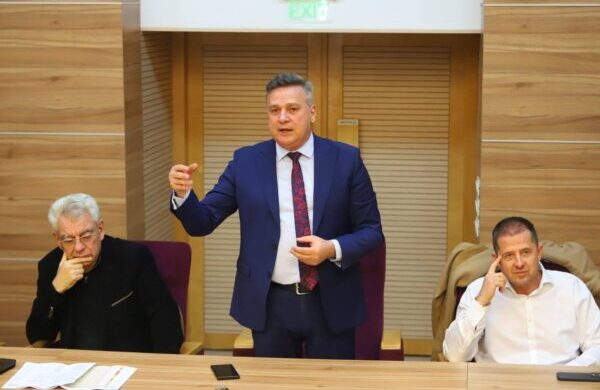 Vasile Iliuță: „Crin Antonescu este singurul candidat capabil să asigure stabilitatea României!”