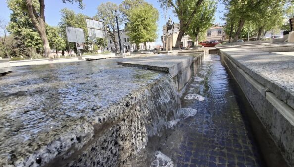 Fântânile urbane revin la viață: Spectacolul apei și culorii se pregătește să încânte din nou Călărașiul