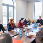 Februarie, luna iubirii: Valentine’s Day sau Dragobete? Cum aleg românii să sărbătorească dragostea