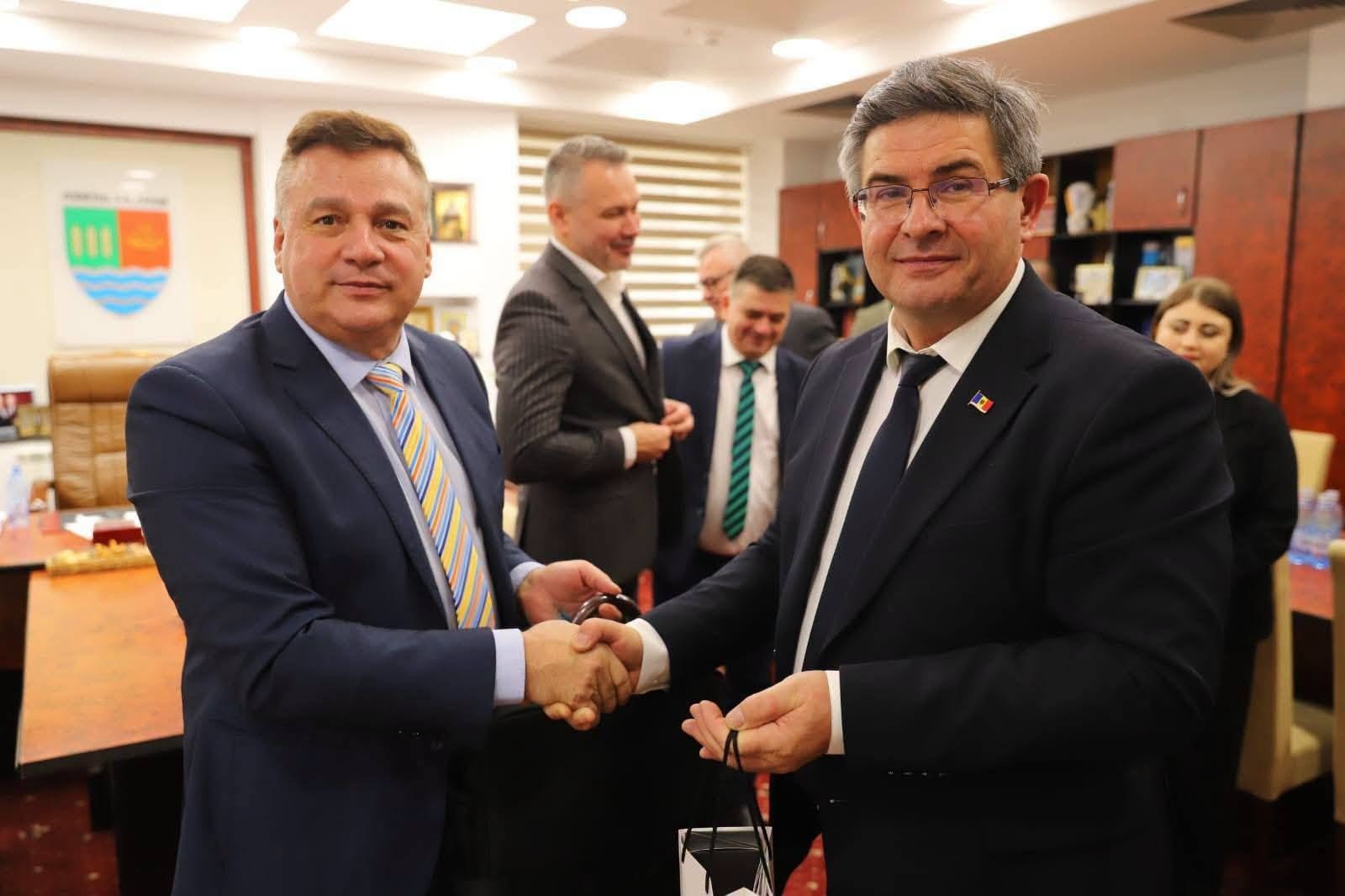 Vasile Iliuță, desemnat Cetățean de Onoare al raionului Călărași din Republica Moldova