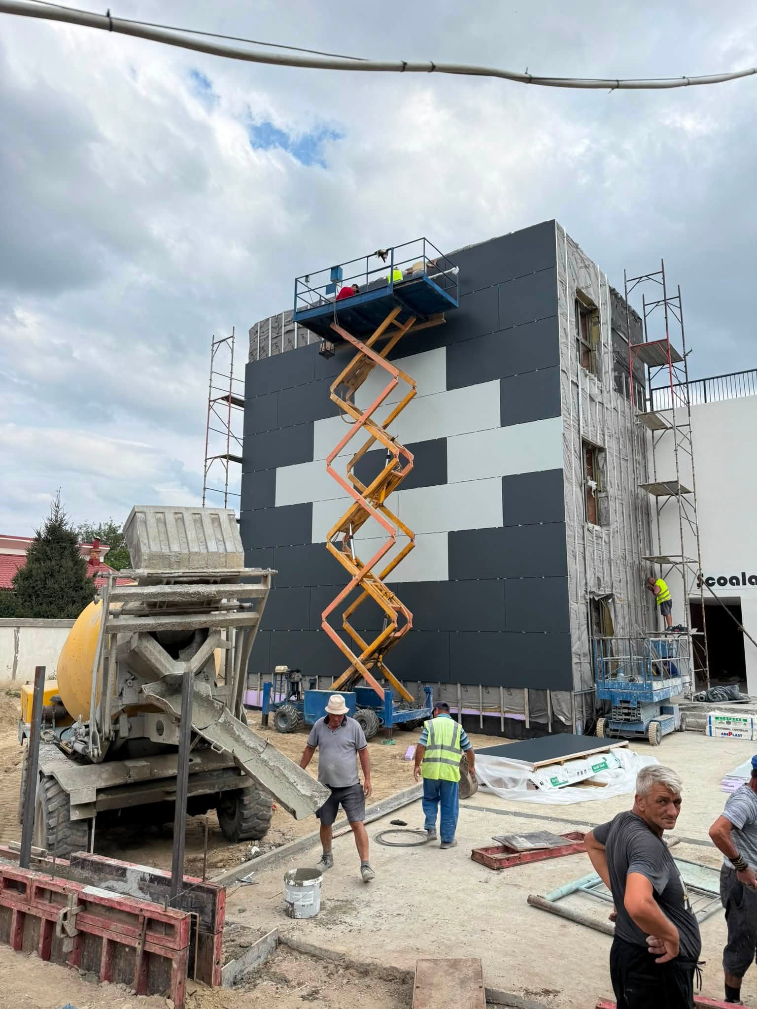 DEZVOLTARE PRIN PNRR LA BORCEA: Investiții masive în infrastructura școlară, eficiență energetică și servicii comunitare